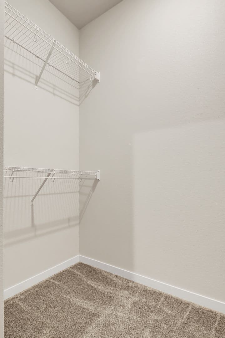 Rogers Apartment: 13650 Marshview Blvd.