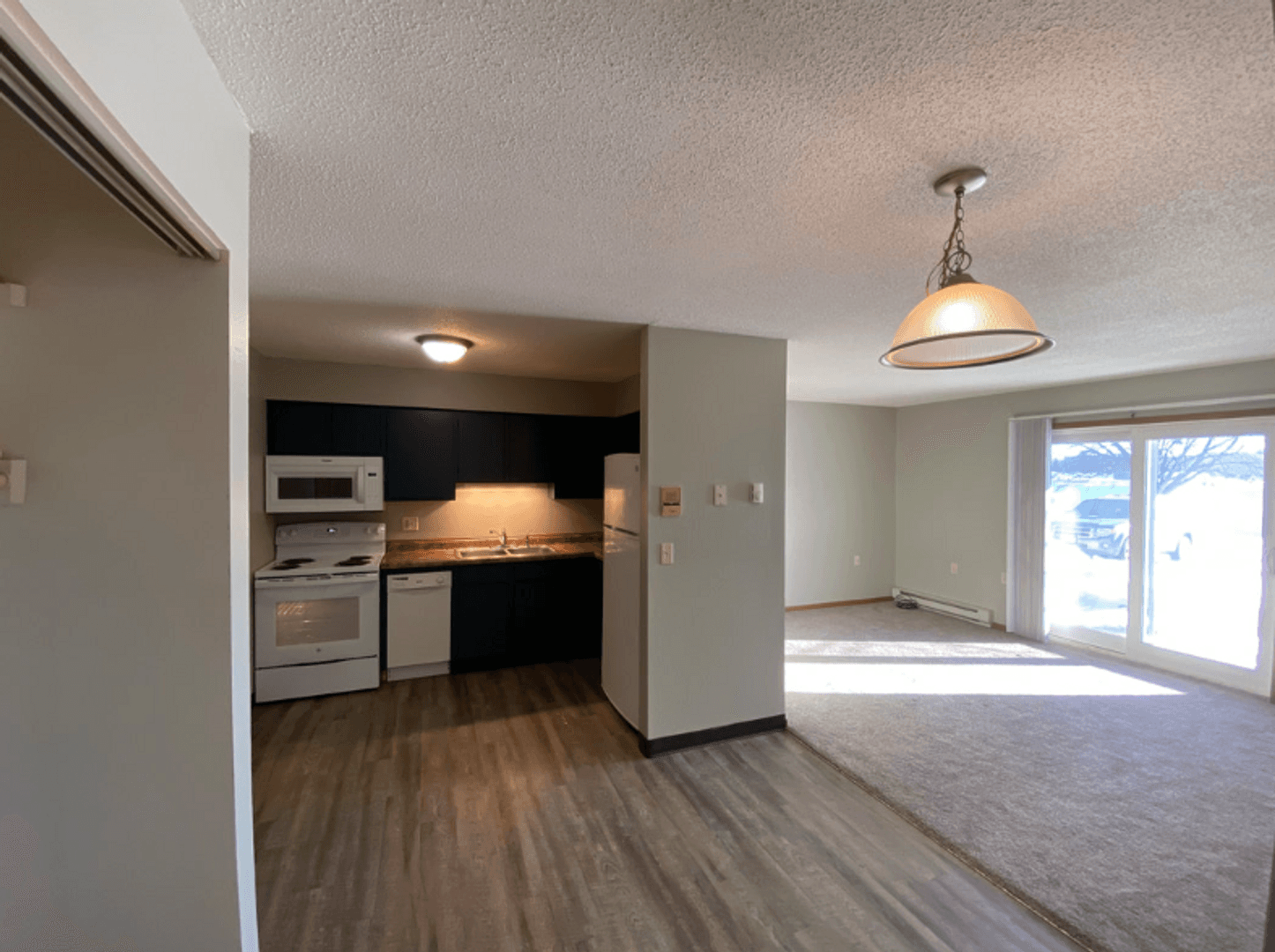 Clearwater Apartment: 825 Ash St