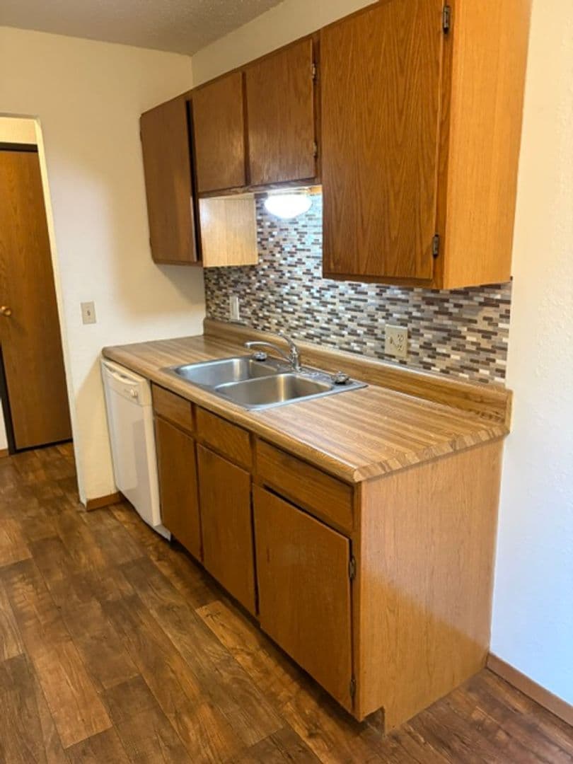 Waite Park Apartment: 30 15th Ave N