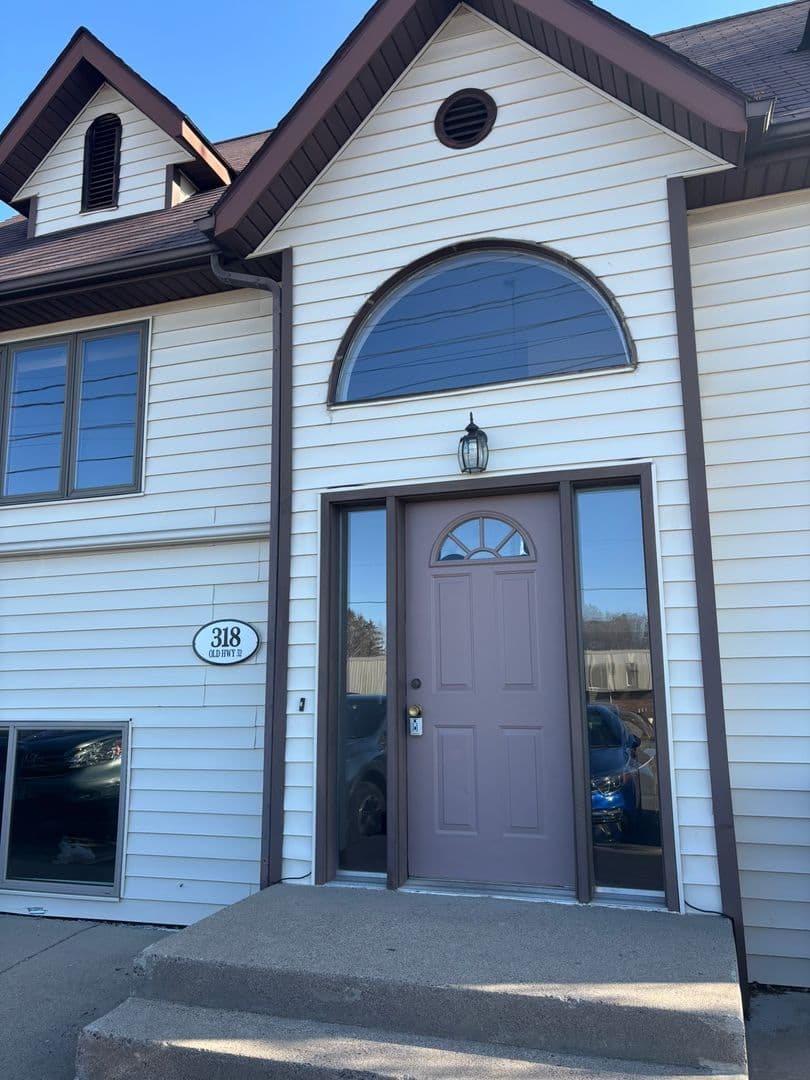 St. Joseph Apartment: 318 Old Hwy 52