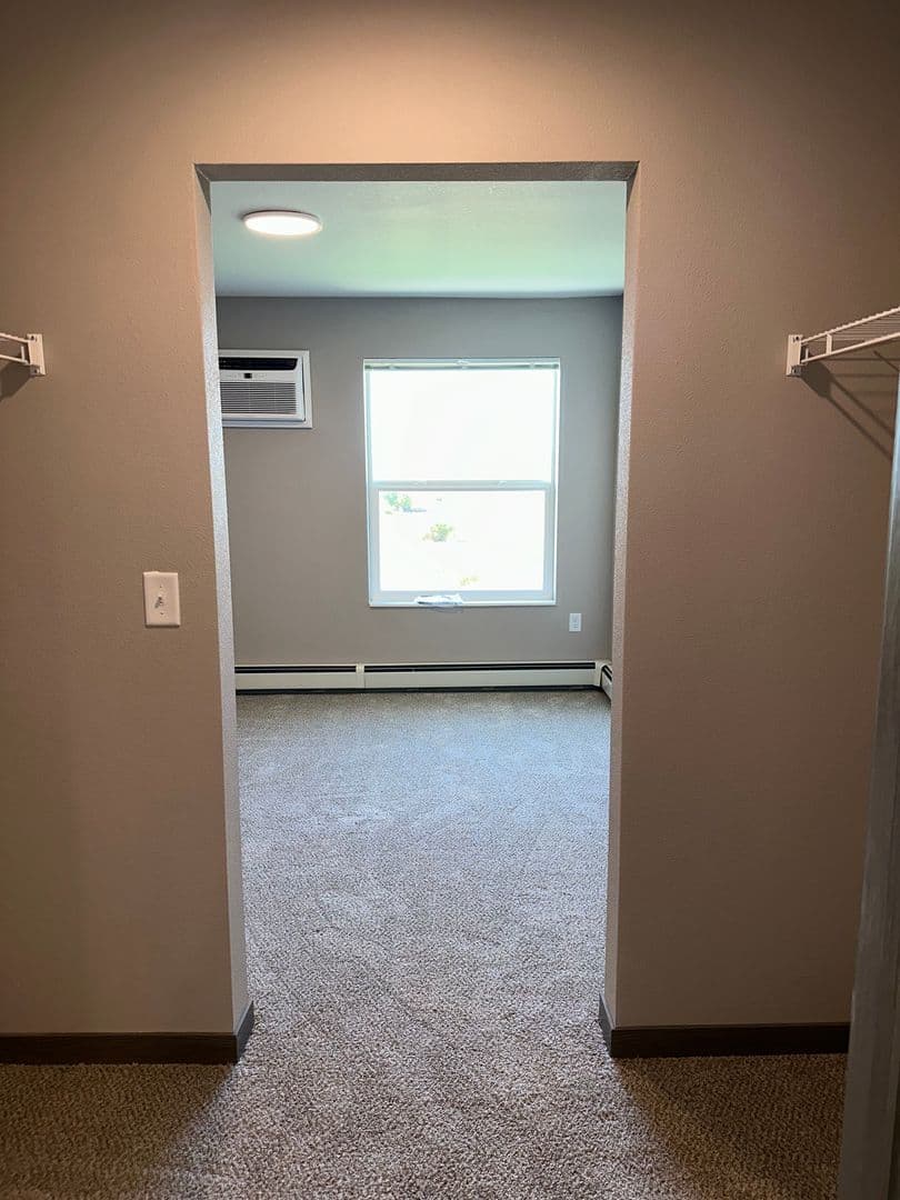 Melrose Apartment: 1250 Railroad Avenue NW