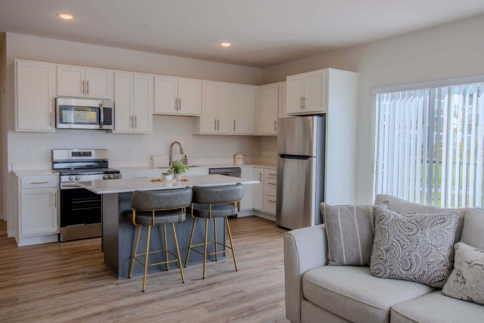 Annandale Apartment: 160 Ash Street East