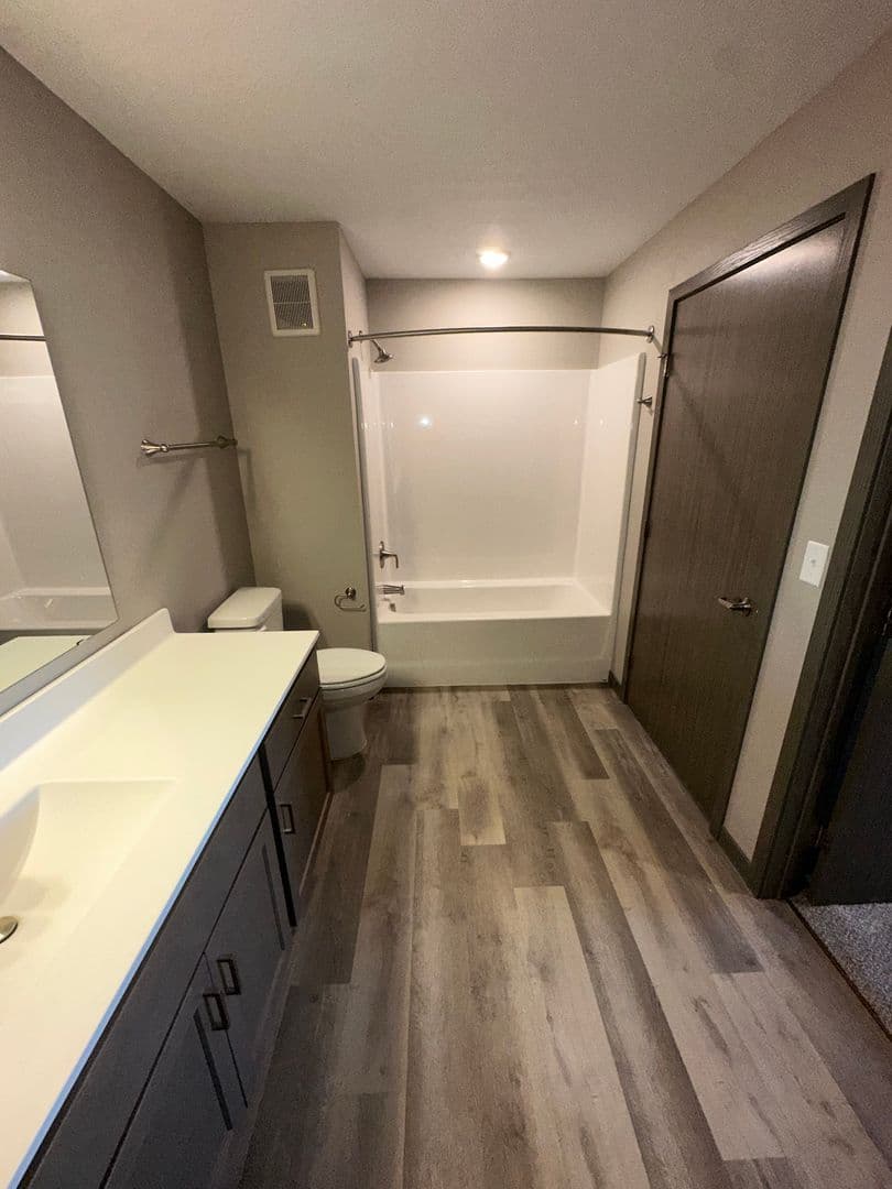 Melrose Apartment: 1250 Railroad Avenue NW
