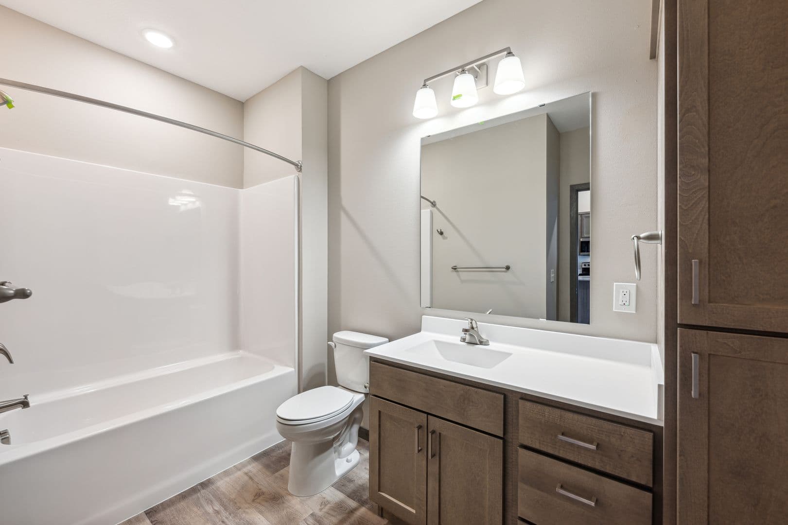 Becker Apartment: 13896 Birdie Lane