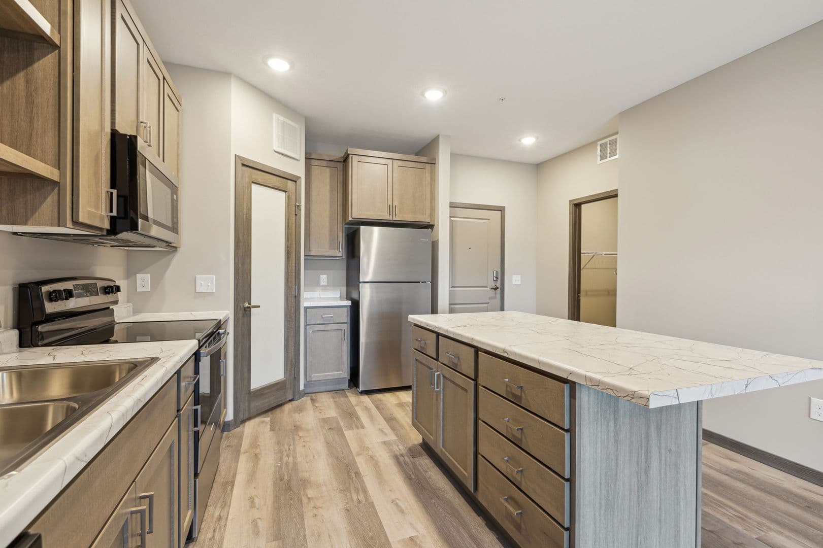 Becker Apartment: 13896 Birdie Lane