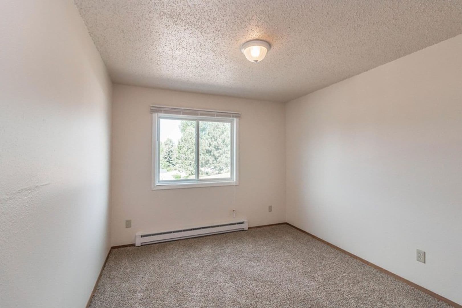 Dickinson Apartment: 2068 Prairie Ave