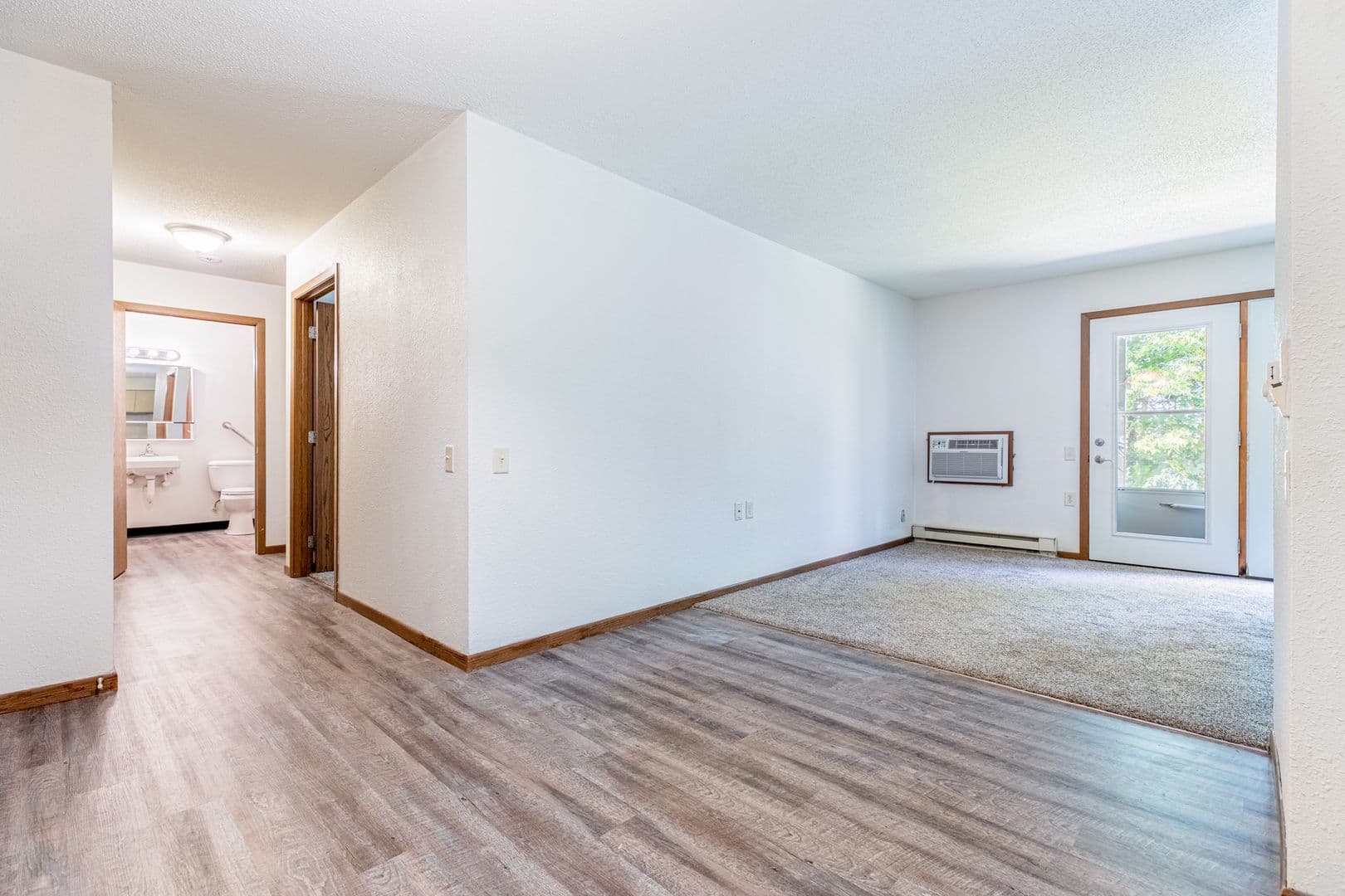 Clearwater Apartment: 825 Ash St