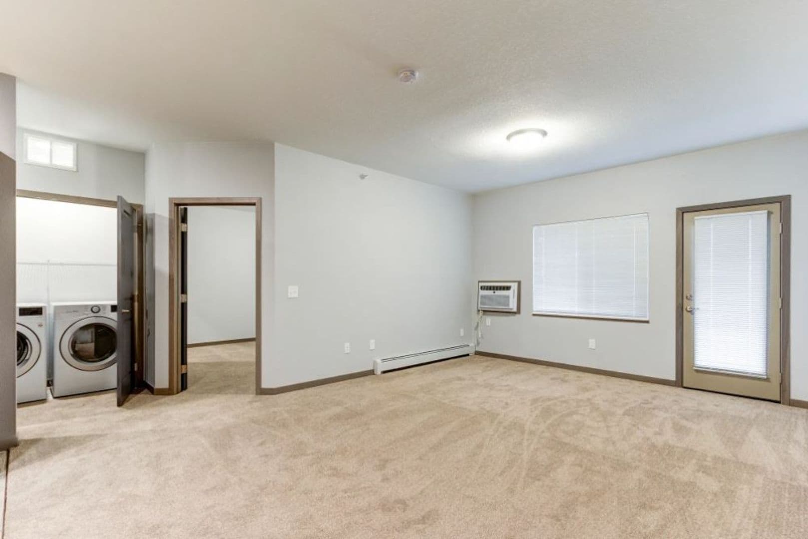 St. Cloud Apartment: 1160 Suncrest Drive