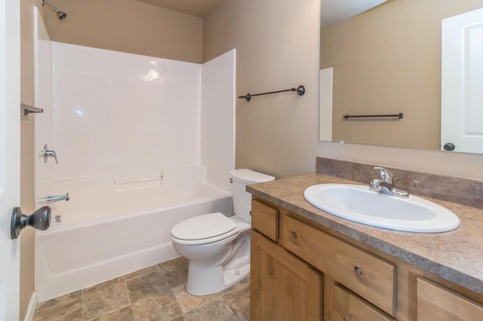 Dickinson Apartment: 2051 Yellowstone Cir