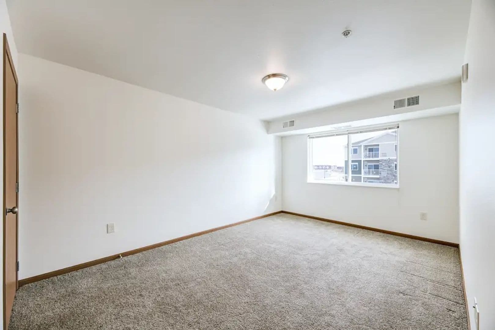 Sartell Apartment: 810 Roberts Road
