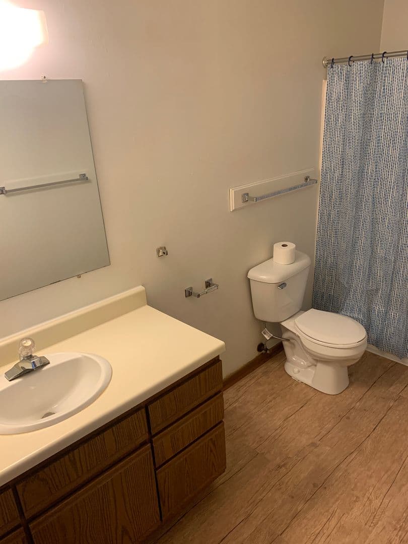 St. Cloud Apartment: 520 15th Ave SE