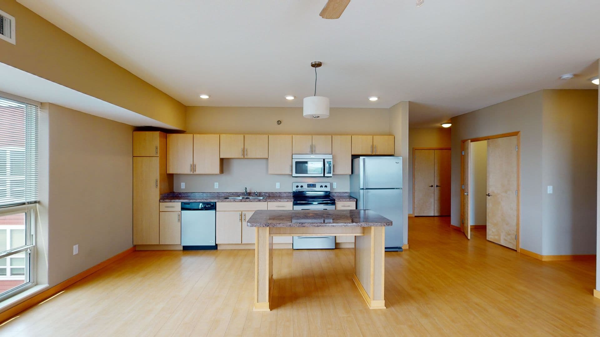 Eau Claire Apartment: 2851 Hendrickson Dr