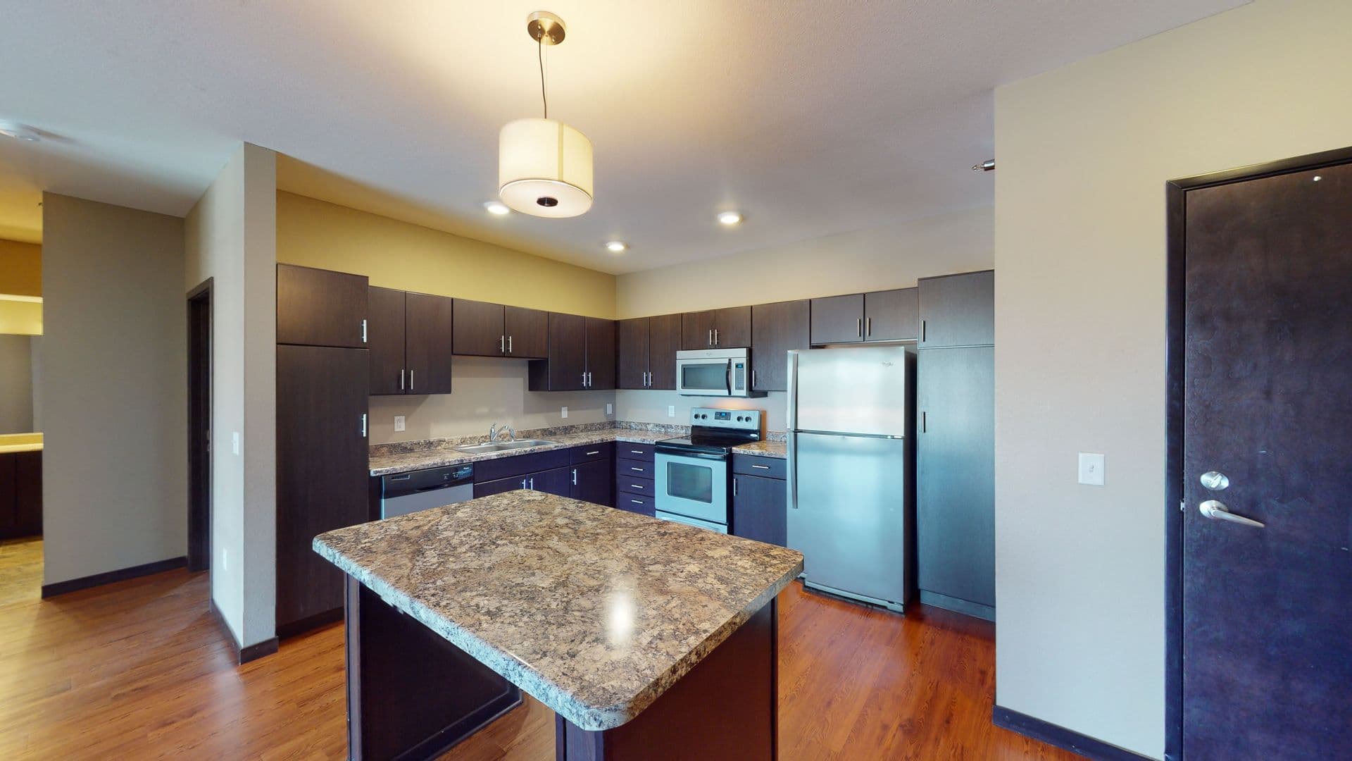Eau Claire Apartment: 2851 Hendrickson Dr