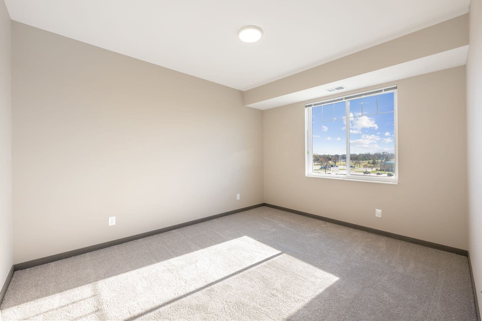 Becker Apartment: 13896 Birdie Lane