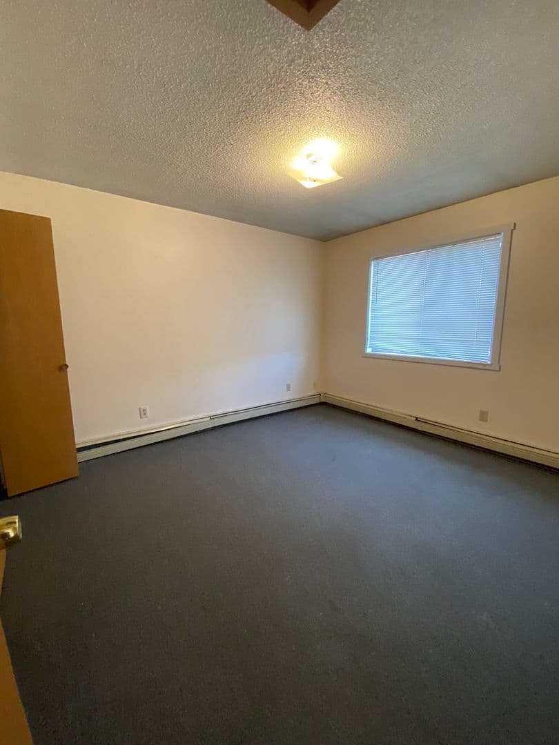 St. Joseph Apartment: 318 Old Hwy 52