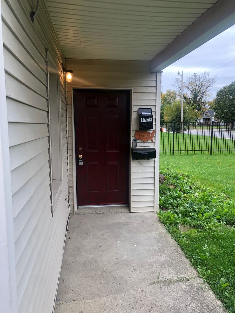 Columbus Apartment: 1773 MOUND ST