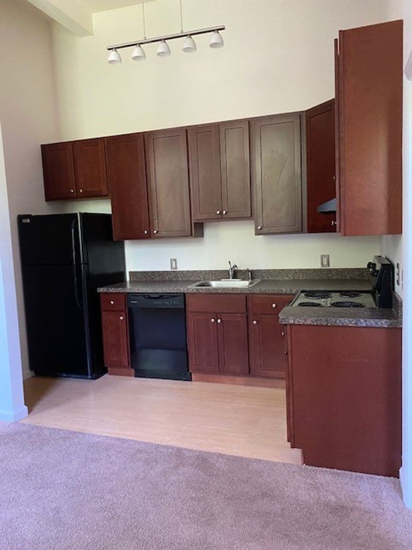Dover Apartment: 91 Park Heights Avenue