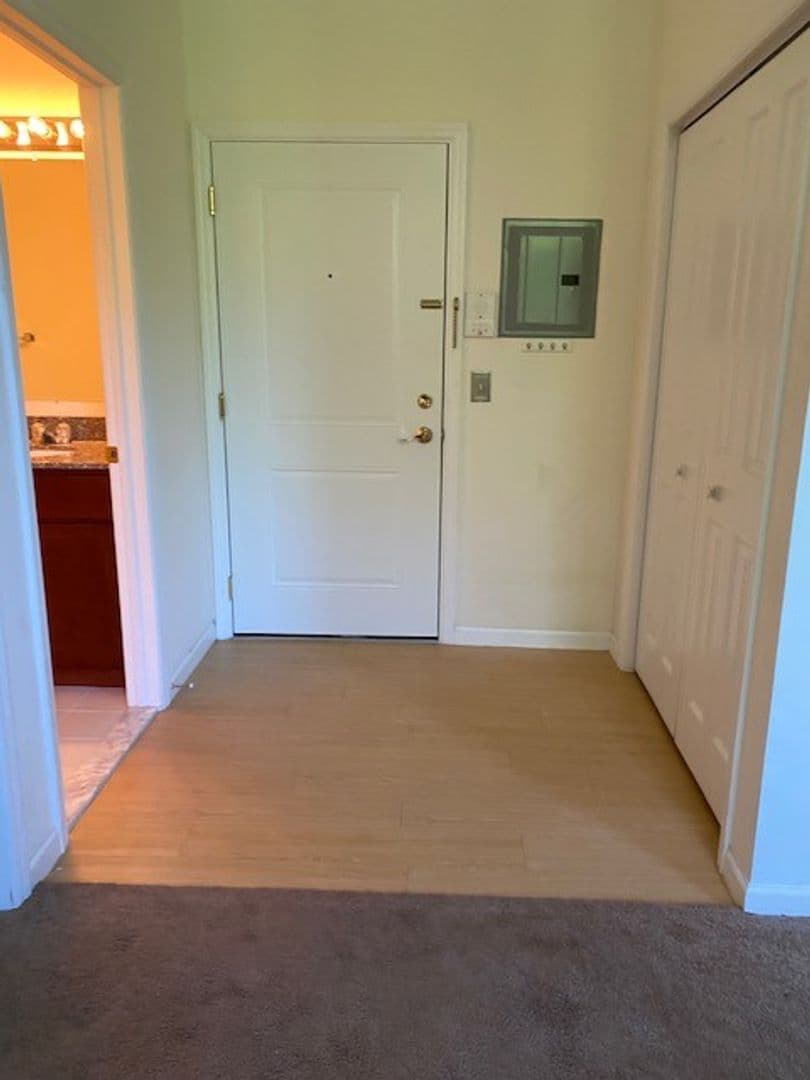 Dover Apartment: 91 Park Heights Avenue