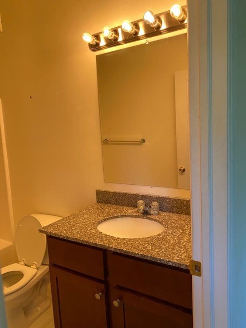 Dover Apartment: 91 Park Heights Avenue