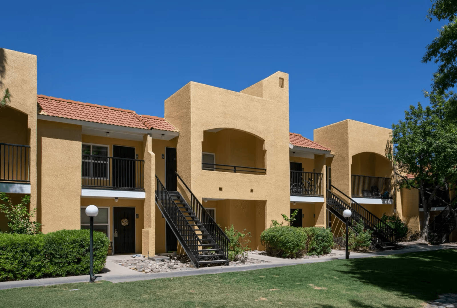 Tucson Apartment: 8550 East Speedway Blvd
