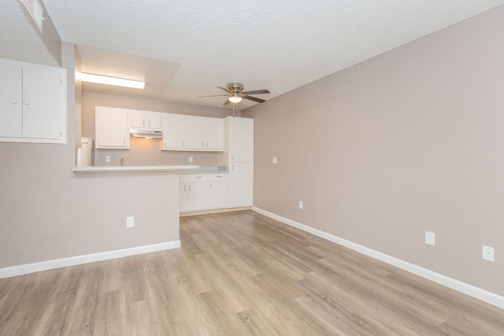 Tucson Apartment: 4880 East 29th Street