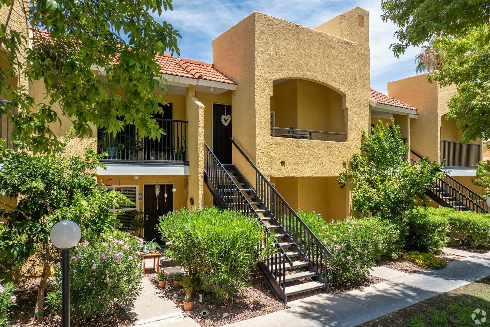 Tucson Apartment: 8550 East Speedway Blvd