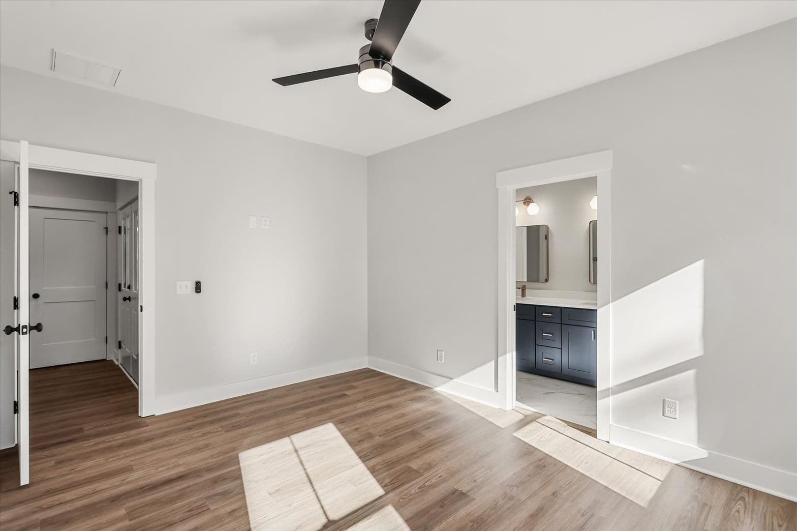 Savannah House: 5404 Mildred St