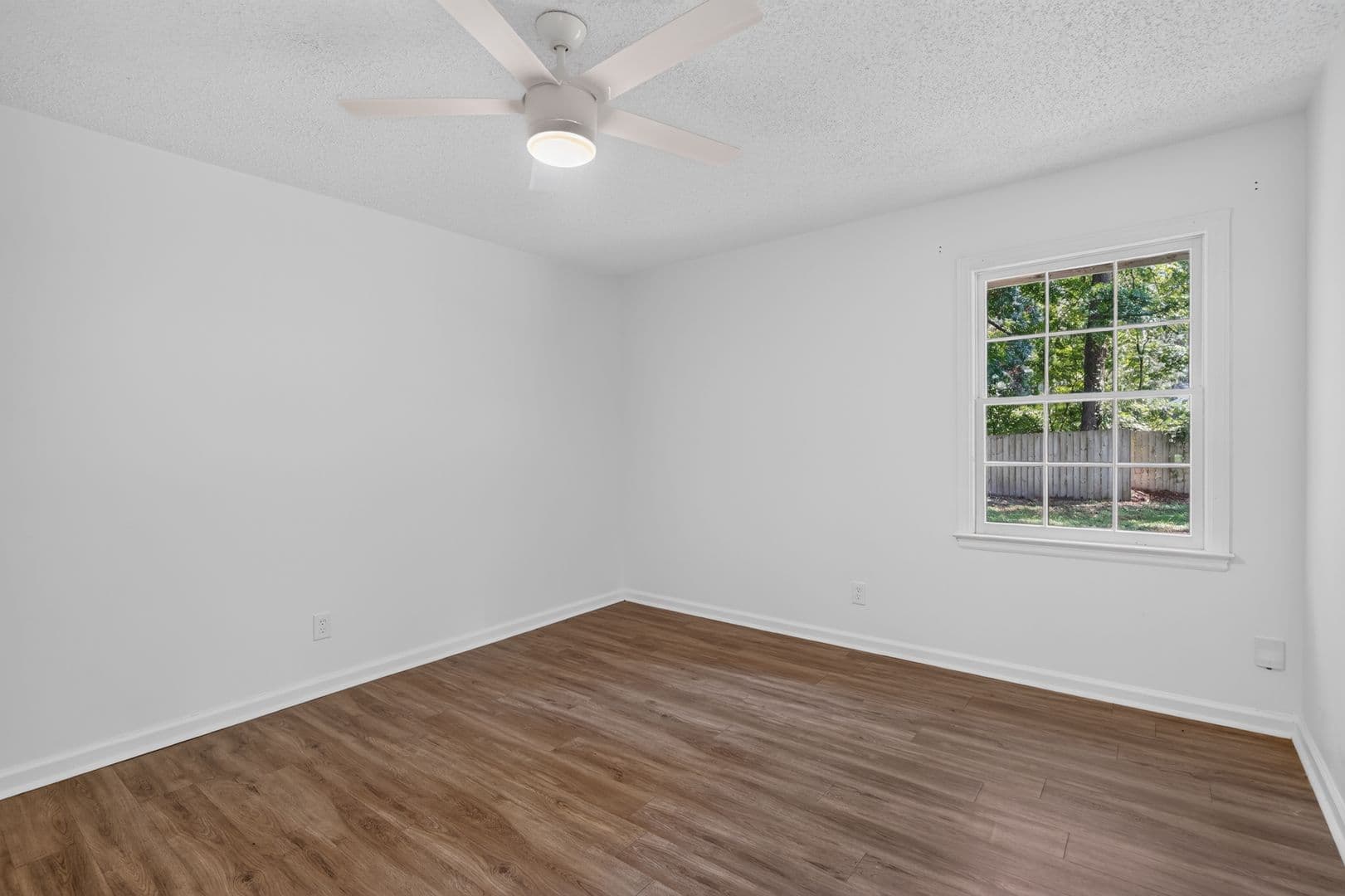 Savannah House: 31 Beaver Run Dr