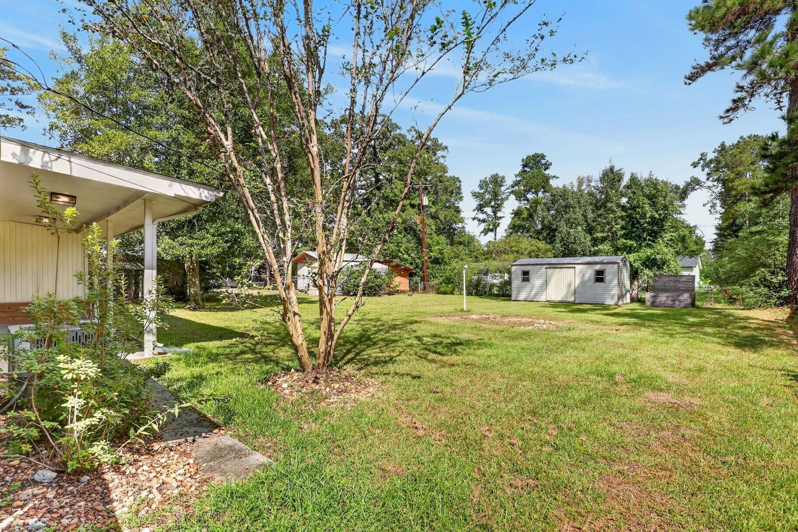 Pooler House: 108 E Whatley Street