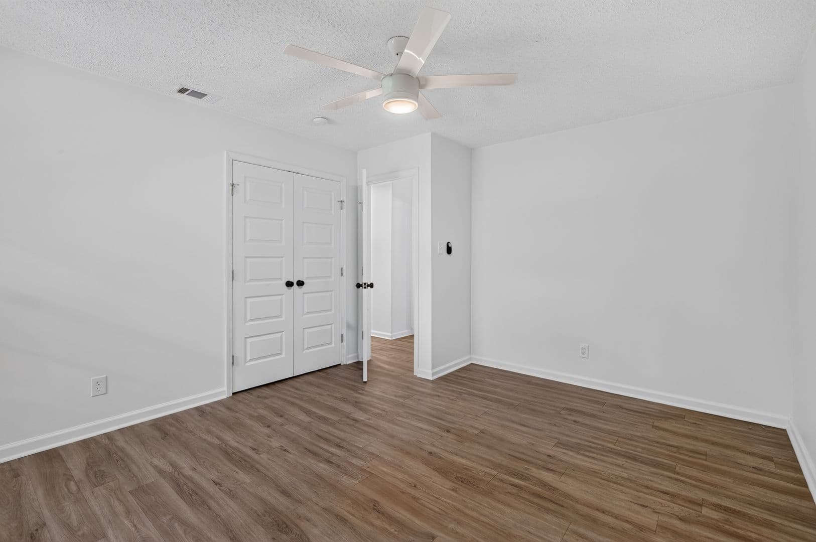 Savannah House: 31 Beaver Run Dr