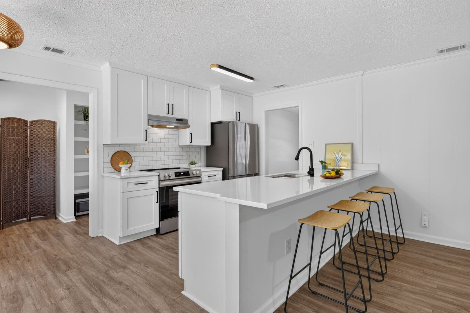 Savannah House: 31 Beaver Run Dr