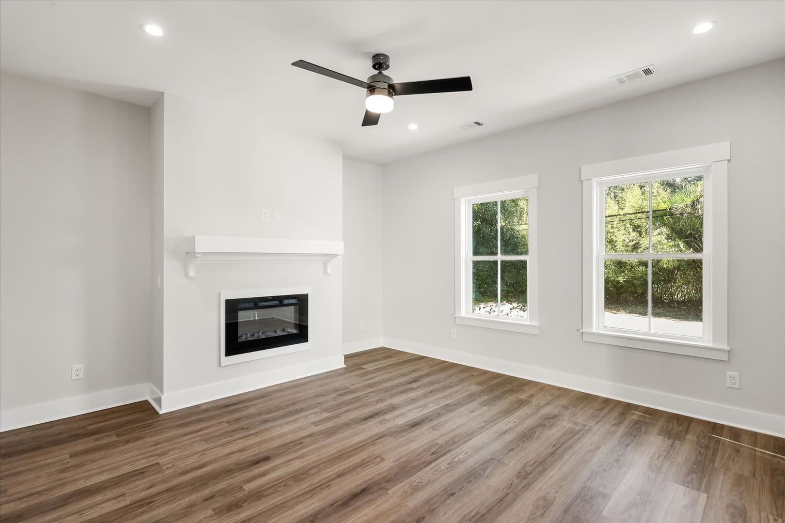 Savannah House: 5404 Mildred St