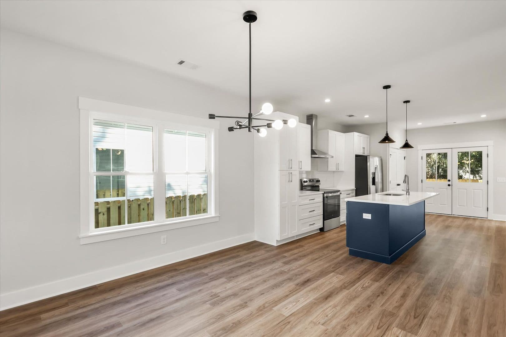 Savannah House: 5404 Mildred St