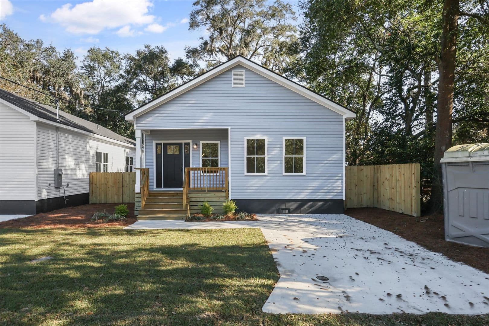 Savannah House: 5404 Mildred St