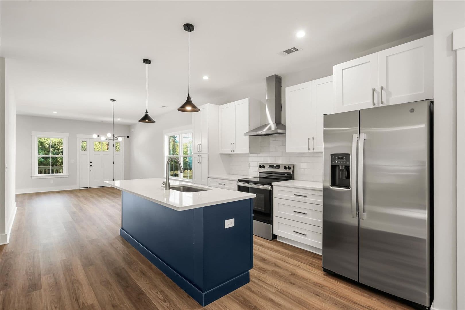 Savannah House: 5404 Mildred St