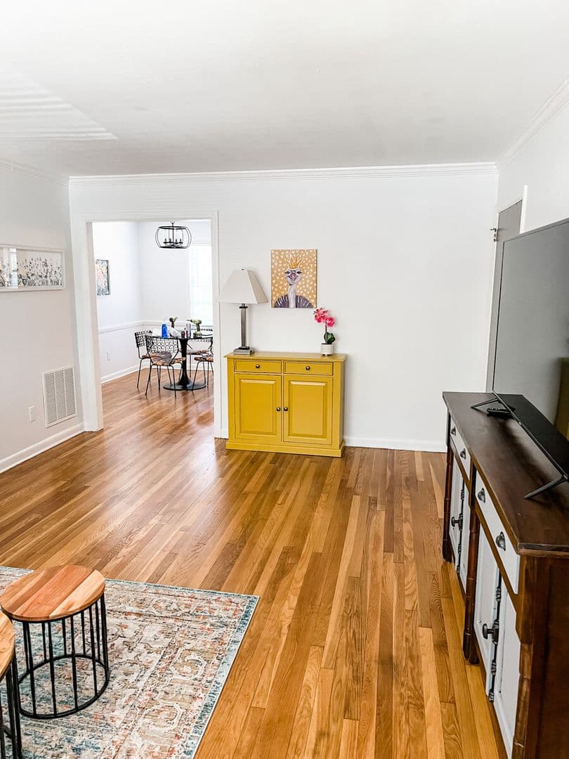 Savannah Apartment: 23 Berkley Pl - 23 Berkley Unit 4
