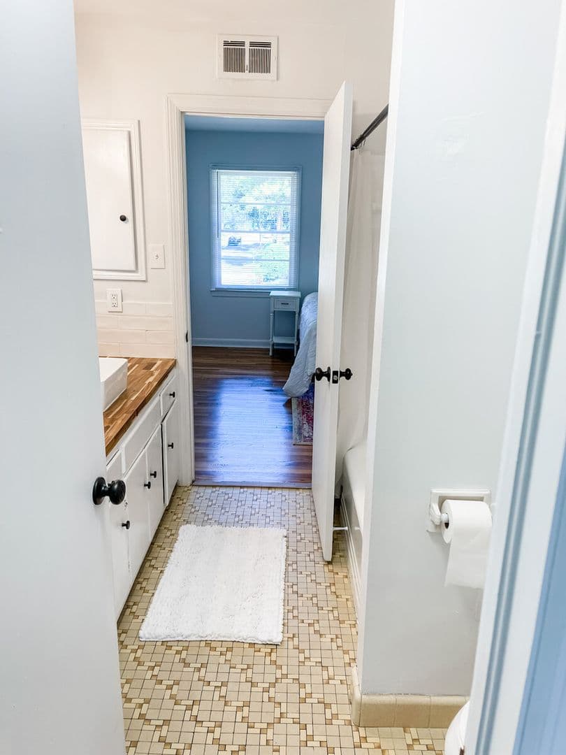 Savannah Apartment: 23 Berkley Pl - 23 Berkley Unit 3