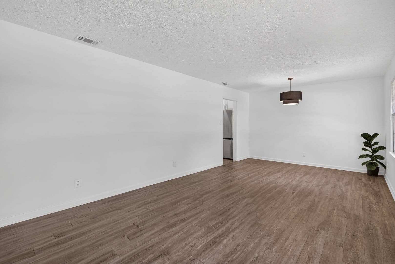 Savannah House: 31 Beaver Run Dr