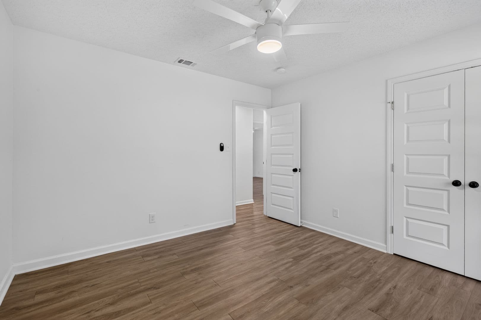 Savannah House: 31 Beaver Run Dr