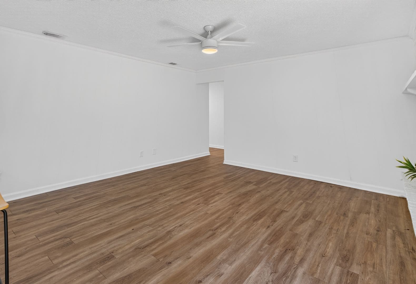 Savannah House: 31 Beaver Run Dr