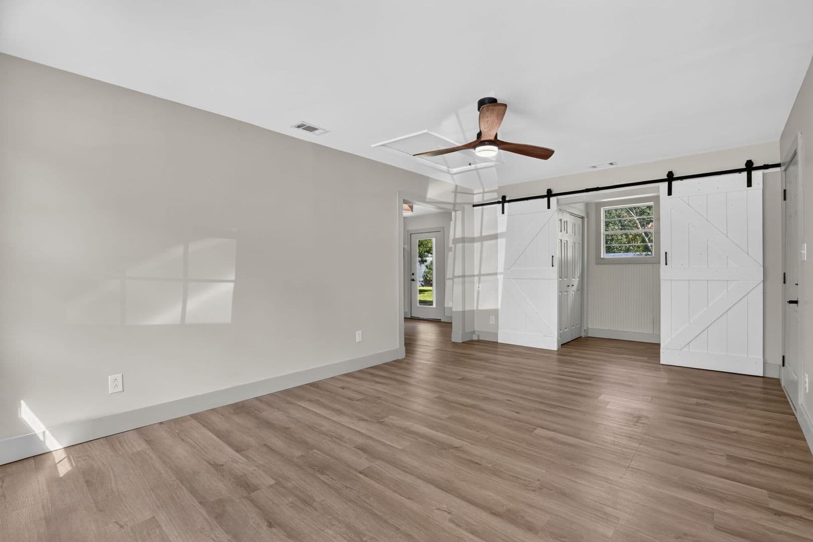 Pooler House: 108 E Whatley Street