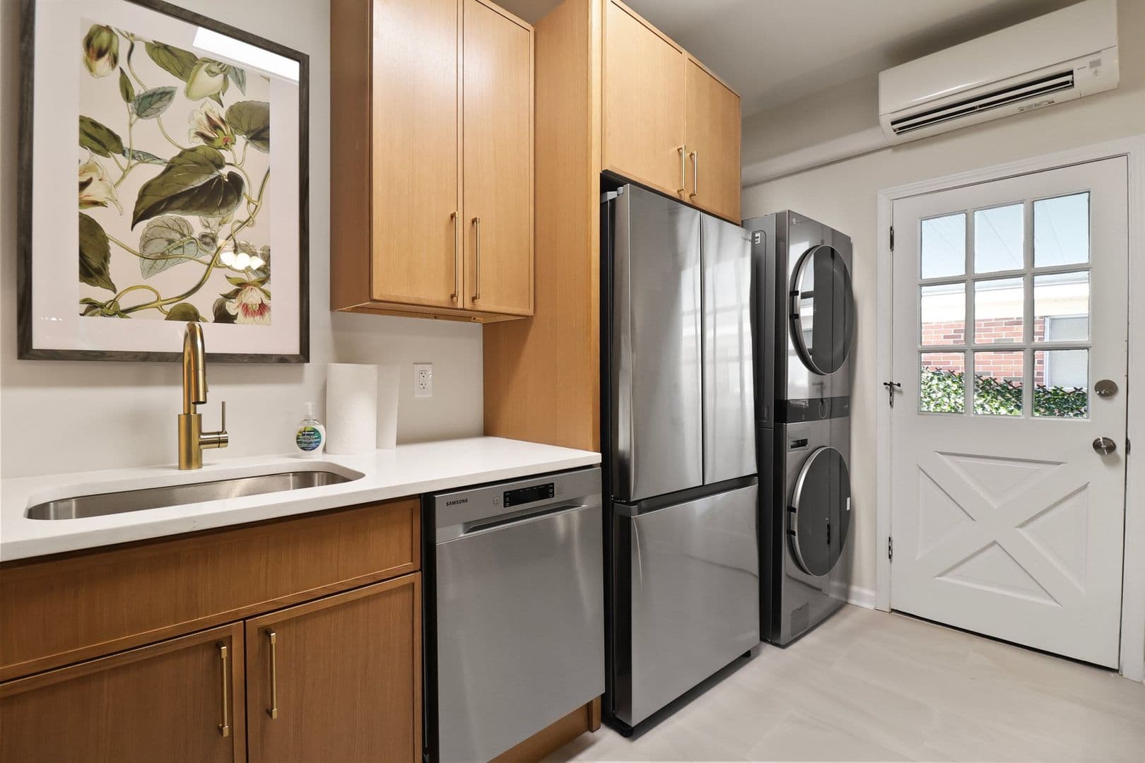 Savannah Apartment: 11924 Idlewood Dr