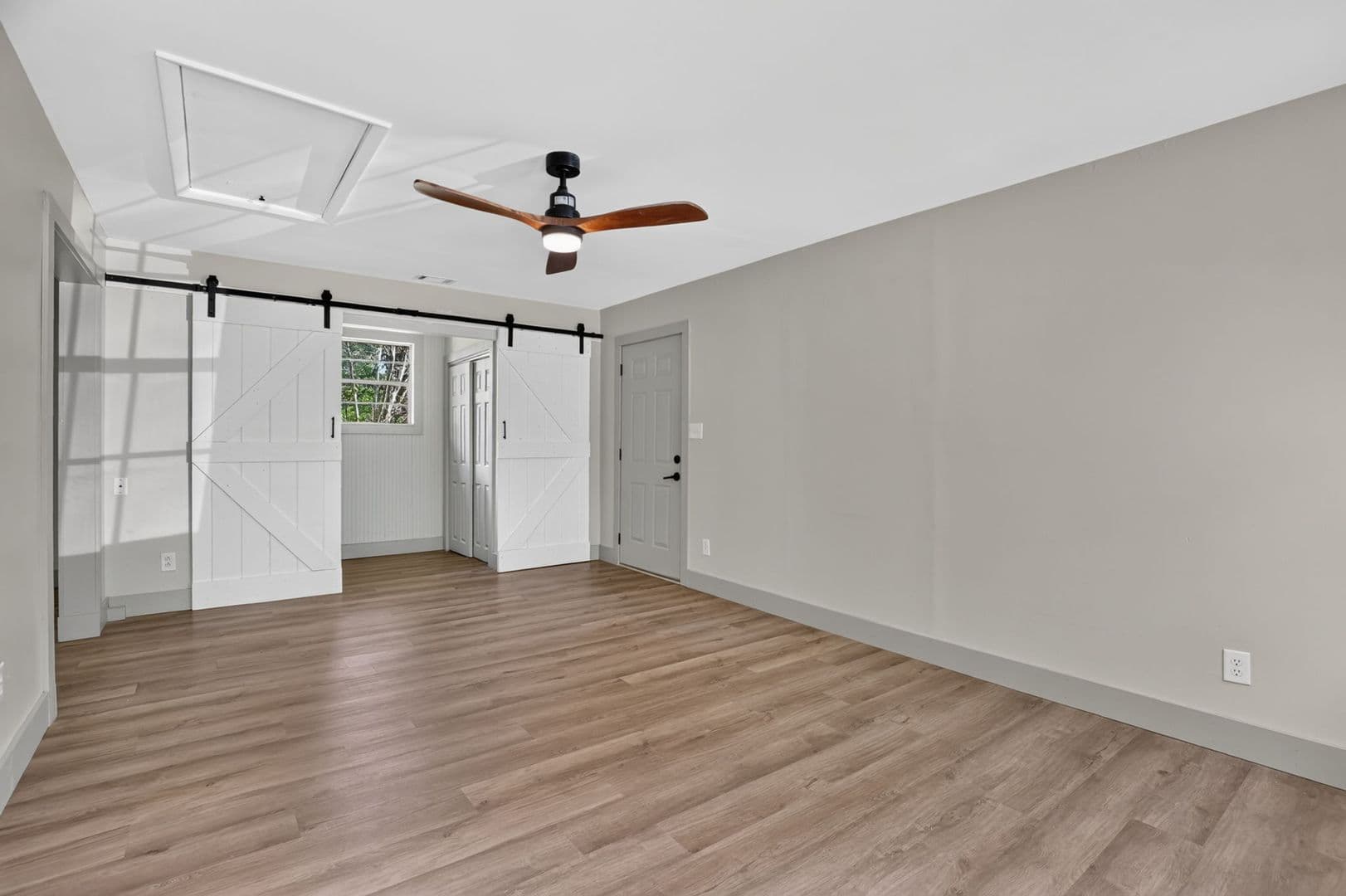Pooler House: 108 E Whatley Street