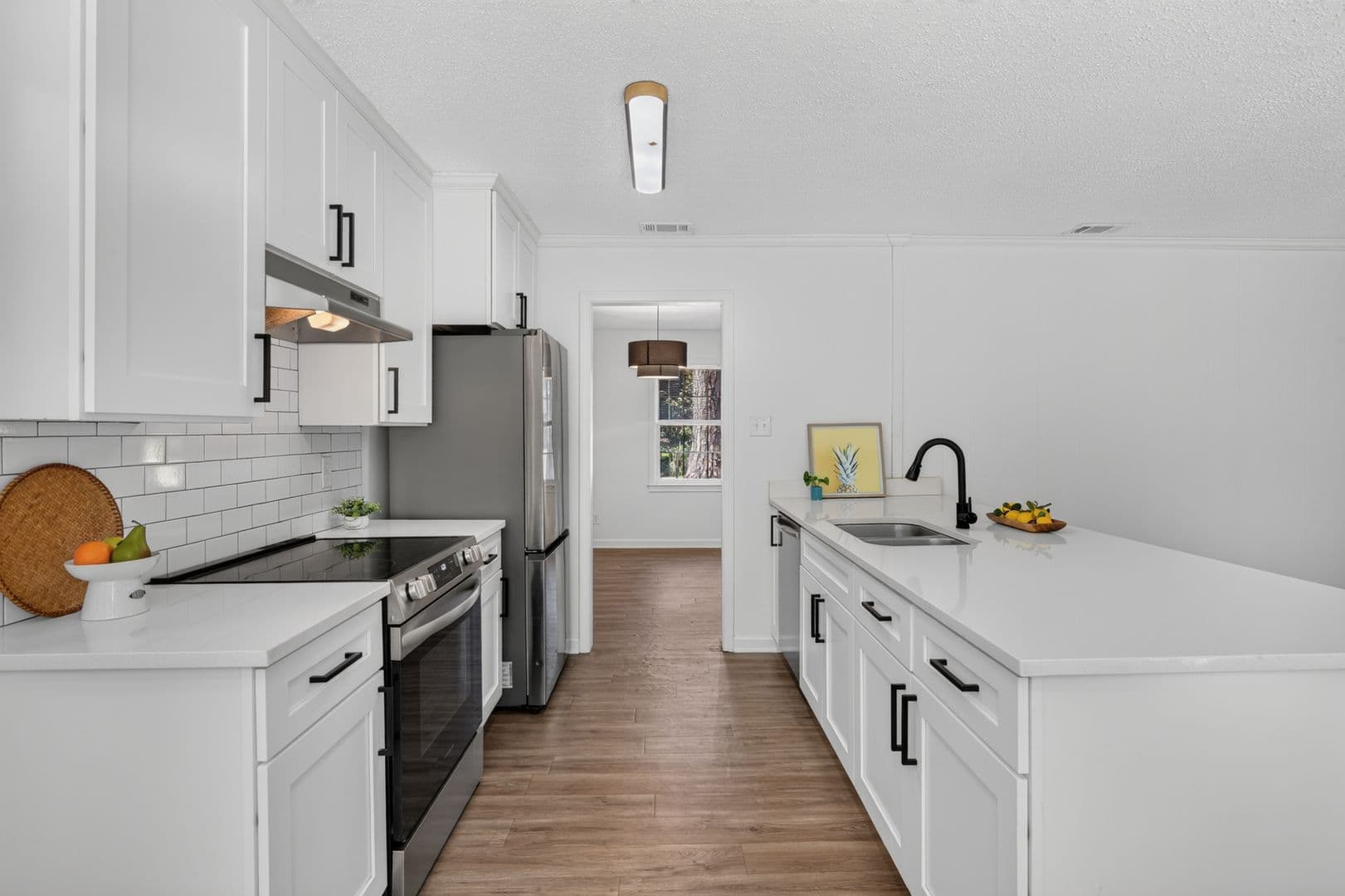 Savannah House: 31 Beaver Run Dr
