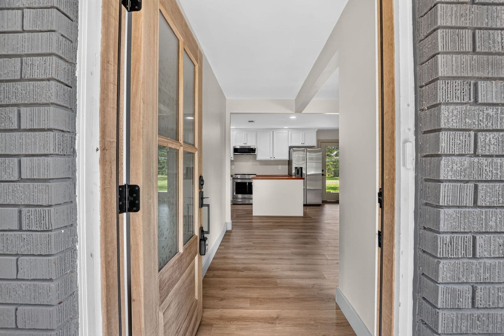 Pooler House: 108 E Whatley Street