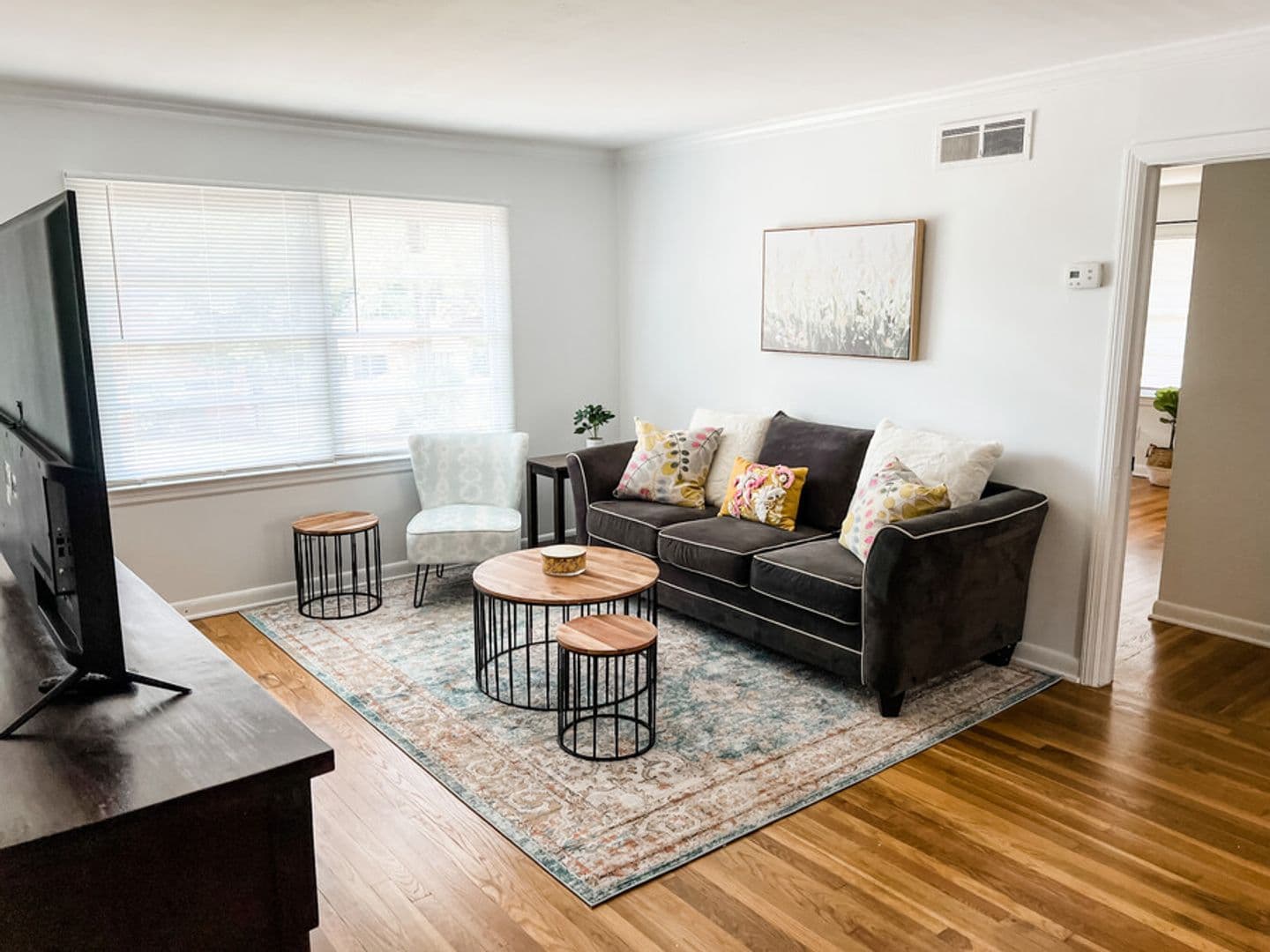 Savannah Apartment: 23 Berkley Pl - 23 Berkley Unit 4