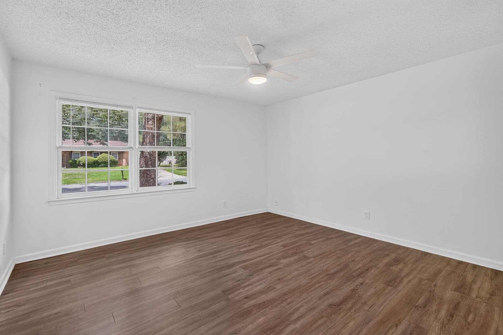 Savannah House: 31 Beaver Run Dr