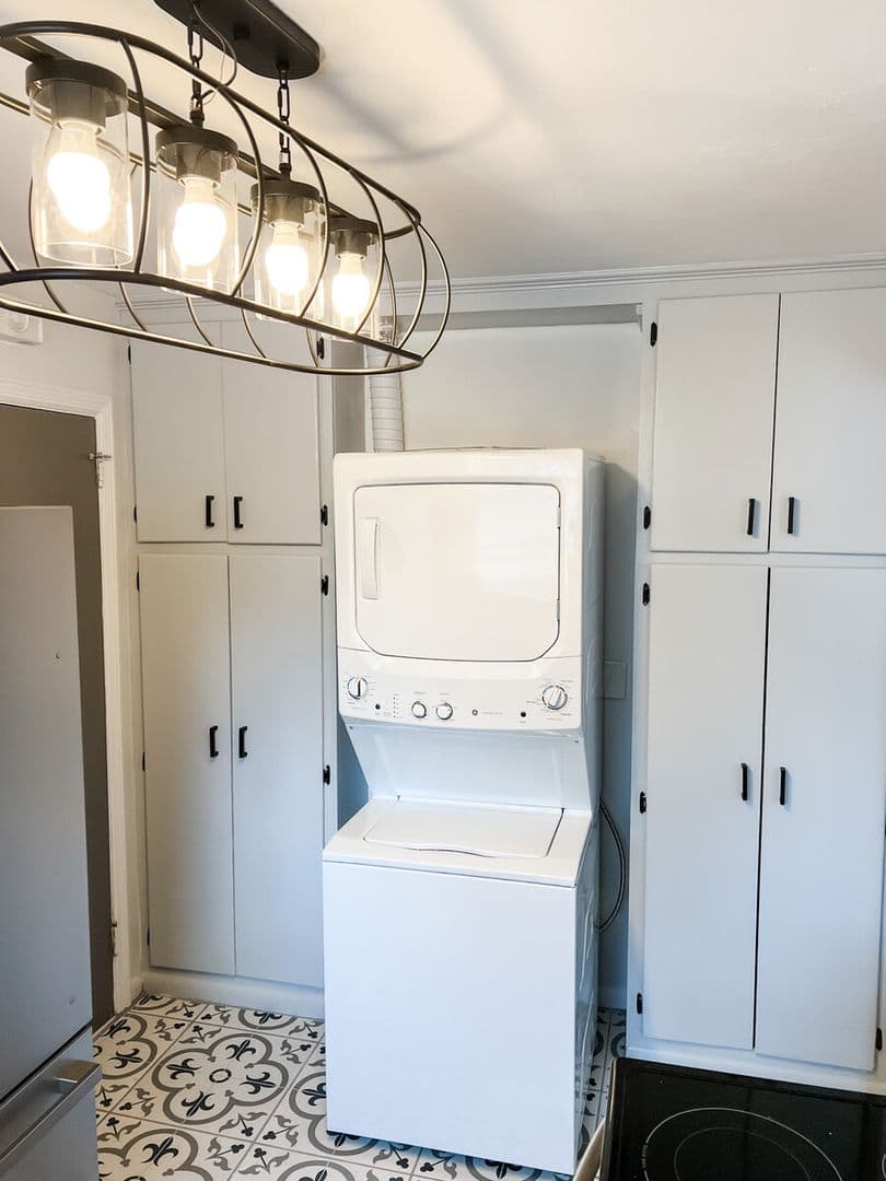 Savannah Apartment: 23 Berkley Pl - 23 Berkley Unit 4