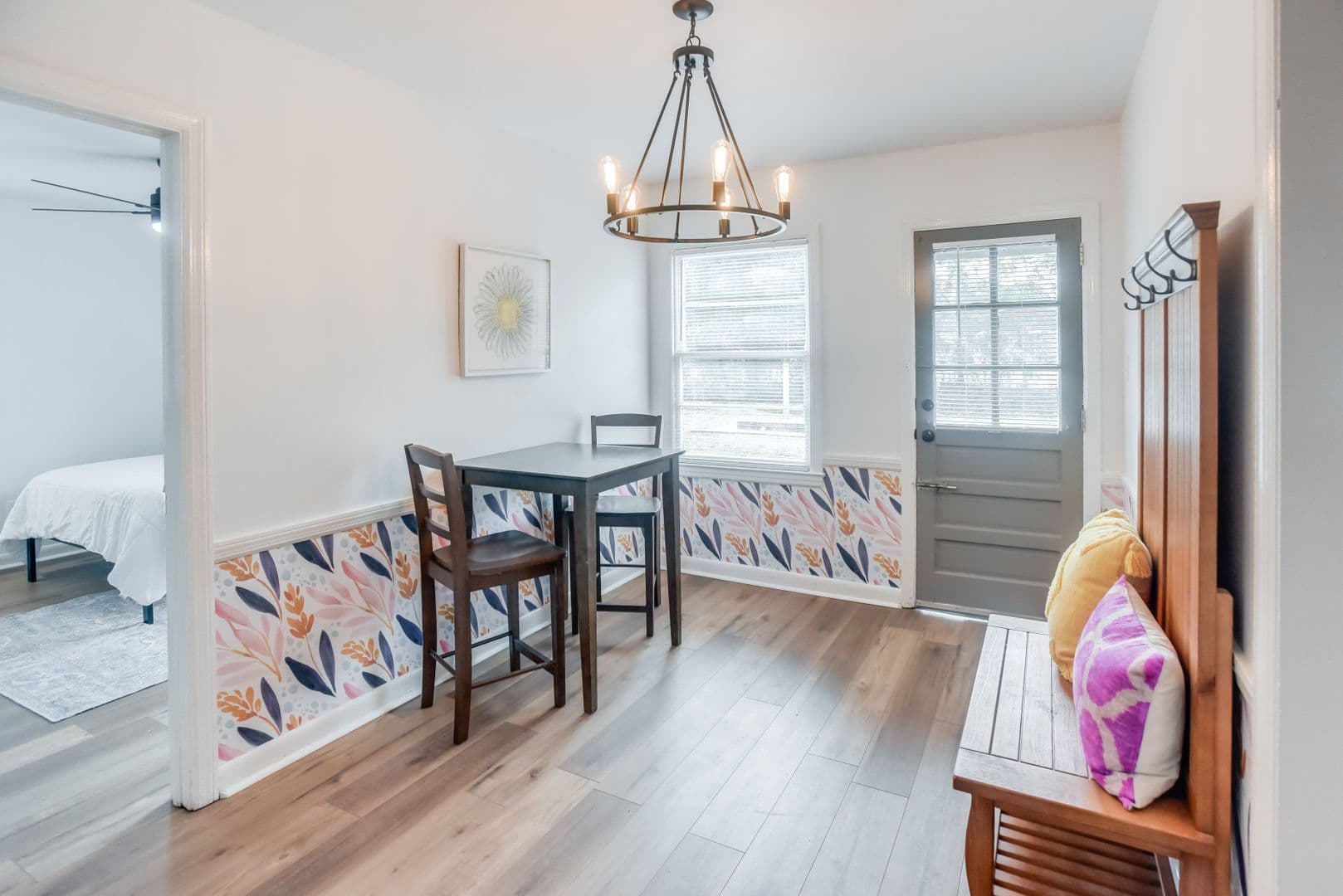 Savannah Apartment: 23 Berkley Pl - 23 Berkley Unit 2