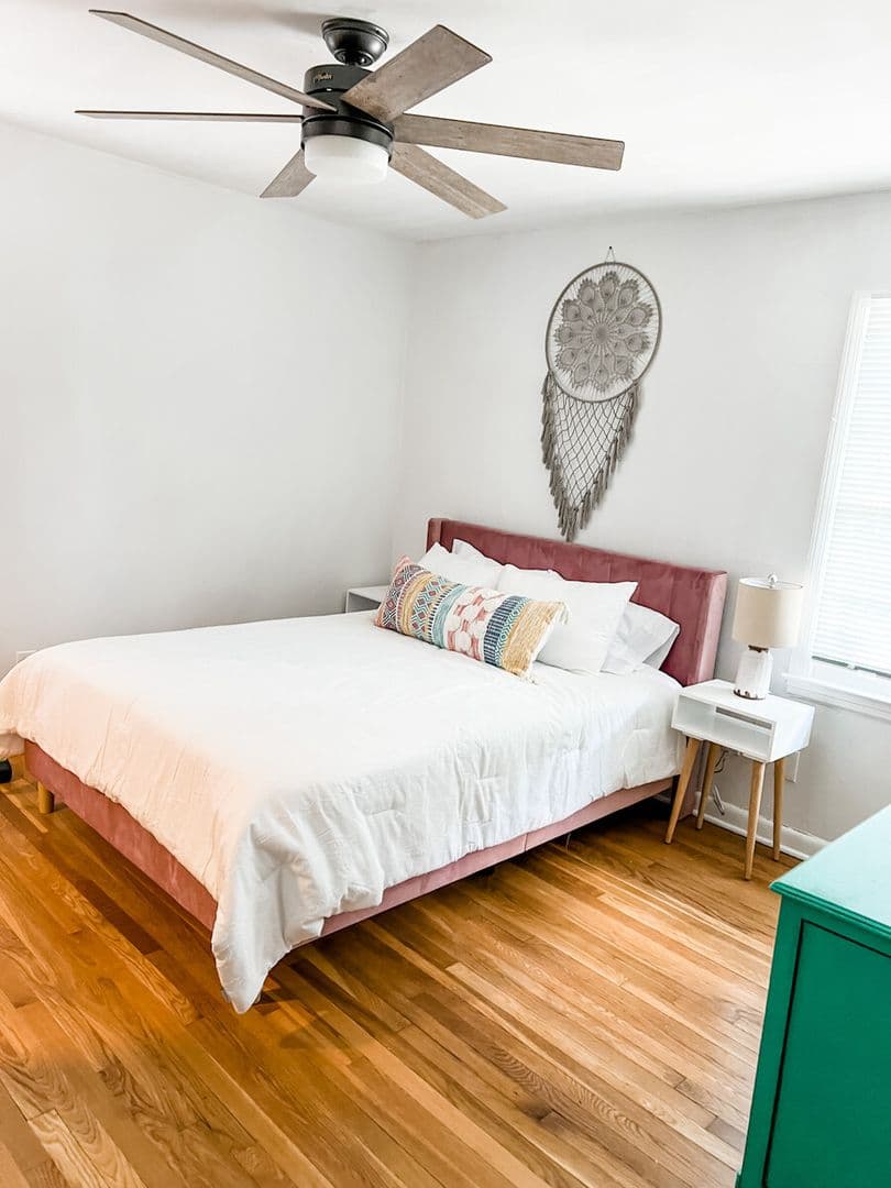 Savannah Apartment: 23 Berkley Pl - 23 Berkley Unit 4